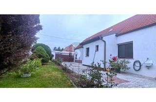 Einfamilienhaus kaufen in 7091 Breitenbrunn am Neusiedler See, TRADITIONELLES STRECKHAUS MIT UNEINSICHTIGEM GARTEN UND ZWEI GARAGEN