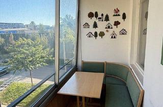 Wohnung kaufen in Hofmannsthalgasse, 1030 Wien, 2-Zimmer-mit verglaster Loggia mit Klima & separater Küche gegenüber Village im Dritten!