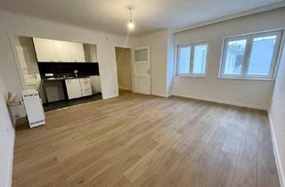 Wohnung mieten in 1090 Wien, PROVISIONSFREI - ERSTBEZUG NACH SANIERUNG - APARTMENT IN TOPLAGE - CA. 3 MIN ZUR CITY UND U2 SCHOTTENTOR - SONNIG UND RUHIG - DACHTERRASSE ZUR ALLGEMEINEN NUTZUNG