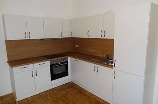 Wohnung mieten in 8330 Feldbach, Gemütliche, geräumige und sonnige Mietwohnung mit neuer Küche und Lift ...!