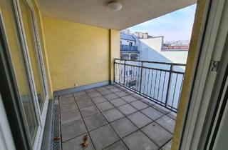 Wohnung mieten in Viktor-Christ-Gasse, 1050 Wien, Tolle 2-Zimmer-Dachgeschosswohnung mit Loggia im 5ten!