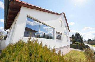 Einfamilienhaus kaufen in 2640 Gloggnitz, Ihr Traumhaus in Gloggnitz: Gepflegtes Einfamilienhaus mit Loggia und Garage!