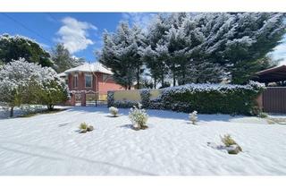 Haus kaufen in 2425 Nickelsdorf, Winterzauber In UNGARN bei der Österreichischen Grenze! Doppelgrundstück | neue Küche | Pool | Brunnen | niedrige Betriebskosten | großzügiger Garten | 2 Carports