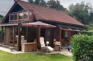 Haus kaufen in 1130 Wien, 1130 Wien, massives Holzblockhaus, unterkellert, Traumgrund ,Südlage Pool