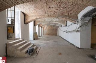 Gewerbeimmobilie kaufen in Liniengasse, 1060 Wien, Teilsaniert-Gewerbeimmobilie in 1060 Wien – 201 m²