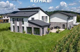 Villen zu kaufen in Einfamilienhaus Samt Nebengebäude, 4844 Regau, Großzügige Villa + Nebengebäude in Regau