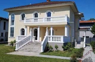 Villen zu kaufen in 2483 Ebreichsdorf, Villa in mediterranem Stil bietet viel Platz und ruhige Umgebung – nur ca. 25min zur Stadtgrenze Wien!