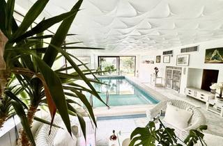 Villen zu kaufen in Schlosspark Pötzleinsdorf, 1180 Wien, **Exklusive Landhausvilla in Pötzleinsdorf** ++ eigener Pool ++ Sauna ++ Fitnessraum ++ großer blühender Garten ++ Garage ++ Terrasse ++ direkt beim Pötzleinsdorfer Schlosspark ++