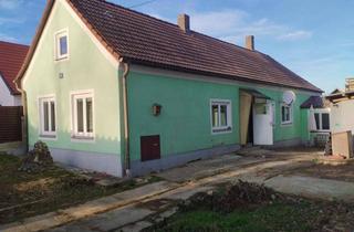 Einfamilienhaus kaufen in Waidhofner Straße 64, 3812 Groß-Siegharts, W E I H N A C H T S A K T I O N - Landhaus mit Charme und Entwicklungspotential