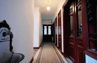 Wohnung kaufen in Schönbrunner Schloßstraße, 1120 Wien, Unbefristet vermieteter Stil-Altbau 1.Min zum Schloß Schönbrunn | 100m zur U4