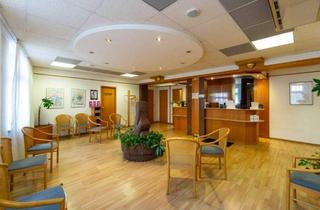 Büro zu mieten in Linzer Straße, 1140 Wien, Großzügige Arztpraxis in top Lage in Hütteldorf - auch perfekt als Gemeinschaftspraxis geeignet