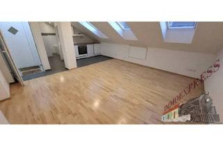 Wohnung mieten in Märzstraße, 1140 Wien, Wunderschöne Dachwohnung mit Klimaanlage in der Märzstraße Nähe S-Bahn - Einzug 15.12.25 unbefristeter Mietvertrag! Kein Lift im Haus!!!