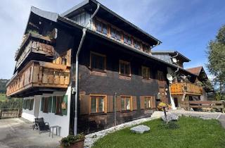 Wohnung kaufen in 6991 Riezlern, 3-Zimmer-Wohnung in historischen Haus in Riezlern