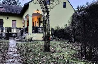 Einfamilienhaus kaufen in 2153 Stronsdorf, Preisreduktion! CHARMANTES EINFAMILIENHAUS MIT NEBENGEBÄUDEN, GARAGE & GARTEN IN GUT GEPFLEGTEM ZUSTAND