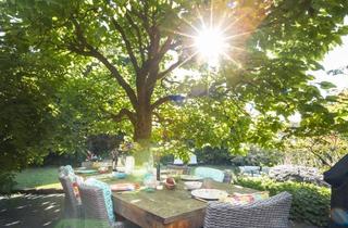 Villen zu kaufen in Ober St. Veit, 1130 Wien, Architektenvilla umgeben von einem idyllischen Gartenjuwel in Ober St. Veit - Wohnen mit Potenzial und Raum für Ihre persönliche Vision