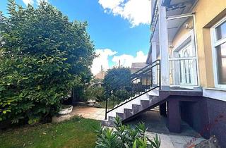 Einfamilienhaus kaufen in 2201 Gerasdorf, WEIHNACHTSAKTION!!! 250 m² Familientraum mit 140 m² Wohnkeller und 30 m²Garage! Großer Garten mit Swimmingpool! Sauna im Nebengebäude!