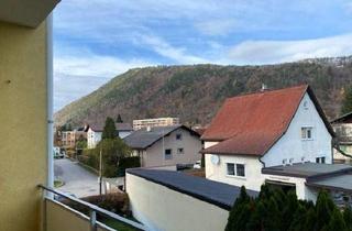 Wohnung kaufen in 2640 Gloggnitz, Mach mich wieder hübsch! 3-Zimmer-Wohnung mit Loggia!