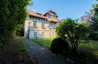 Villen zu kaufen in Naturpark Föhrenberge, 2372 Gießhübl, Jahrhundertwende Villa und großartiges Grundstück im Herzen von Gießhübl