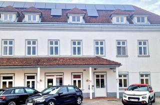 Haus kaufen in Wasserschloss, 2542 Kottingbrunn, Maisonette in historischen Mauern mit Ziergarten