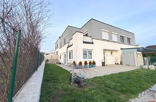 Reihenhaus kaufen in 2203 Putzing, Modernes Eckreihenhaus mit Garten, Terrasse & 2 Carports in Ruhelage