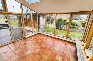 Einfamilienhaus kaufen in 4911 Tumeltsham, Einfamilienhaus mit Pool, Sauna, Wintergarten & großem Grundstück in Ruhelage