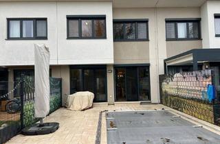 Reihenhaus kaufen in 1220 Wien, Modernes Reihenhaus, möbliert mit Pool und E-Stellplatz