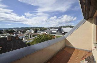 Wohnung kaufen in 3500 Krems an der Donau, Wunderschöne sonnige Dachterrassenwohnung mit Tiefgaragenparkplatz und weiter Fernsicht nähe EKZ Bühl-Center