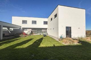 Villen zu kaufen in 4600 Wels, MODERNE LANDVILLA IN PUCHBERG BEI WELS MIT GROSSZÜGIGEM GRUNDSTÜCK