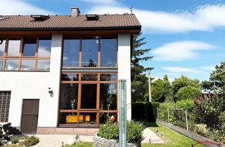 Haus kaufen in 3100 Sankt Pölten, PRACHTVOLLER WINTERGARTEN über zwei Etagen - großes Ein- bzw. Zweifamilienhaus in begehrter Lage in St. Pölten (Wagram)