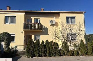 Wohnung kaufen in 2352 Gumpoldskirchen, Renovierungsbedürftige 2-Zimmerwohnung im 1. Stock mit Gartenanteil und 160 m2 unbebauter Liegenschaft - Gumpoldskirchen