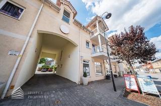 Gewerbeimmobilie kaufen in 2325 Himberg, Zwei Attraktive Geschäftslokale inklusive 4 Autostellplätze im Zentrum von Himberg