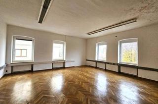 Büro zu mieten in 4810 Gmunden, 2-Raum Büro in historischem, ehemaligen Direktionsgebäude!