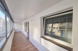 Wohnung kaufen in 1100 Wien, Helle 2-Zimmer-Wohnung mit verglaster Loggia und separater Küche – zentral gelegen