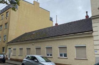 Einfamilienhaus kaufen in Abermanngasse, 1120 Wien, Grundstück mit Entwicklungspotenzial in Hetzendorf