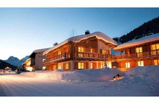 Haus kaufen in 6764 Lech, Weit weg von allem. Drei privaten Chalets mit unendlich vielen Möglichkeiten​​​​​​​ und Service auf höchstem Niveau...