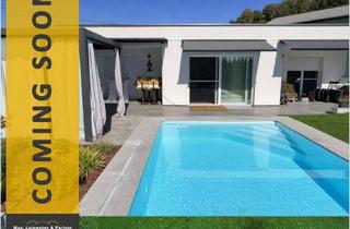 Haus kaufen in 4843 Ampflwang, COMING SOON! Leistbarer Luxusbungalow Tiroler Style mit Pool, Gartenhaus, Pavillon, Doppelcarport und PV-Anlage der die Herzen hoher schlagen lässt Ampflwang am Hausruck