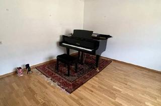 Wohnung mieten in 1200 Wien, Helle, ruhige Wohnung Nähe Friedensbrücke, Küche und Bad eingerichtet, 87,64m². Description in English below