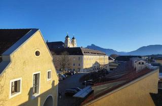 Wohnung kaufen in 5310 Mondsee, Panorama pur - Stilvolle 4-Zimmer-Wohnung barrierefrei und in zentraler Lage, mit Tiefgarage und Balkon mit Schlossblick