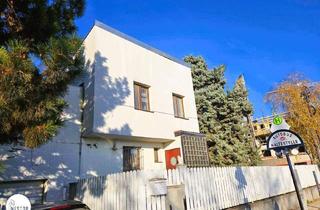 Einfamilienhaus kaufen in 1220 Wien, Exquisites Einfamilienhaus mit Pool – großzügiges Wohnen in Toplage