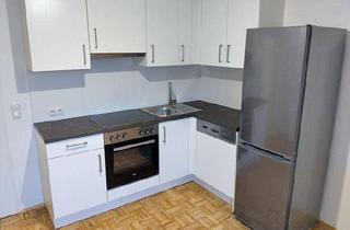 Wohnung mieten in Jakominiplatz 18, 8010 Graz, Erstbezug: Sanierte 1 ZIMMER-DG-Wohnung + Essküche neu möbliert mit Fenster + neue Sanitäranlagen!