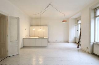 Wohnung kaufen in Bandgasse, 1070 Wien, Nächst Neubaugasse! Südwestseitiger 4-Zimmer-Altbau mit Balkon in ruhiger Seitengasse!