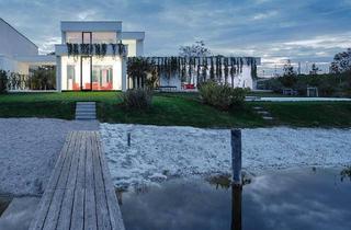Villen zu kaufen in 7063 Oggau am Neusiedler See, Direkt am Wasser mit eigenem Bootssteg - Preis auf Anfrage