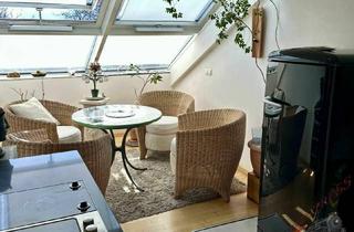 Wohnung kaufen in 5026 Salzburg, Liebevolle 2 Zimmer- oder Atelierwhg. - DG - Salzburgblick - gemauerter Kaminofen - Sichtdachstuhl