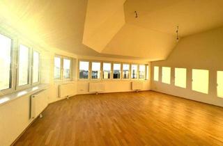 Wohnung kaufen in Burggasse, 1070 Wien, Lichtdurchflutetes Dachgeschossjuwel mit 5 m Raumhöhe und spektakulärem Stadtblick auf 124 m²