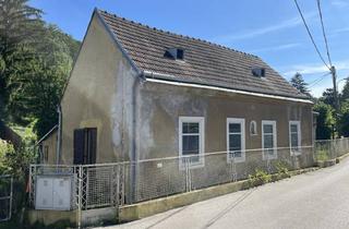Haus kaufen in 3400 Klosterneuburg, R E S E R V I E R T! Stark sanierungsbedürftiges Bestandshaus mit besonderer Widmung!