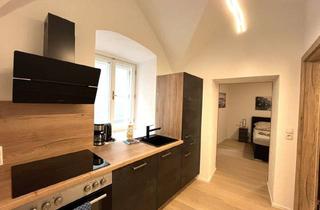 Wohnung kaufen in 6060 Hall in Tirol, Wunderschöne 3-Zimmerwohnung in kernsaniertem Stadthaus in top Lage