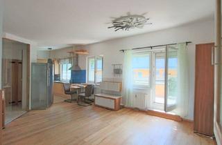 Wohnung kaufen in Breitenseer Straße, 1140 Wien, Einzigartige DG-Wohnung mit 2 Terrassen und Wintergarten in Ruhelage