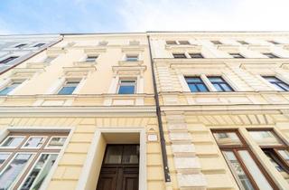 Wohnung kaufen in 6020 Innsbruck, ALTBAU-CHIC *** Rohdachboden