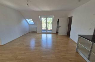 Wohnung kaufen in 2500 Baden, Große Dachgeschosswohnung mit 2 Stellplätzen und kleinem Balkon im Zentrum von Baden