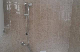 Wohnung mieten in Marktplatz, 9361 Sankt Salvator, Geräumige Altbauwohnung mit Einbauküche im Erdgeschoss